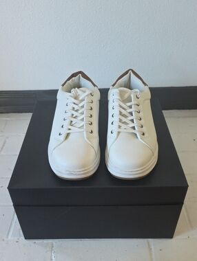Vans Co. Robby White Men's Leather Sneakers with Brown Collar